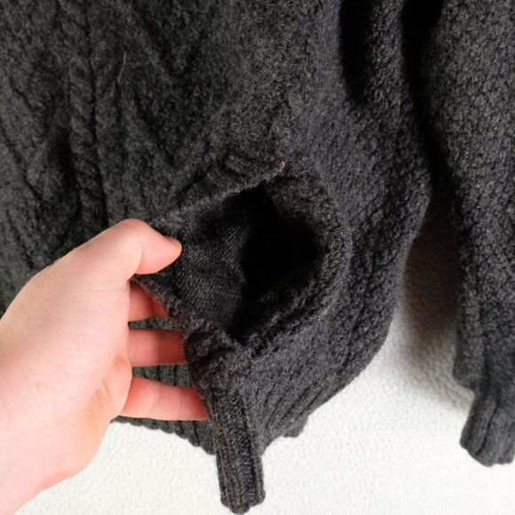 Aran Sweater Market Sweater Womens Large Gray Cable Knit Cropped Merino Wool - Picture 4 of 9